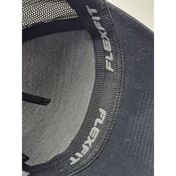 Travis Mathew Flex fit Black Mesh Back Hat S/M Polyester Cotton Spandex Golf - Picture 6 of 7